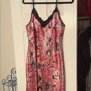 Floral Pink and Black Lace Trim Nightgown